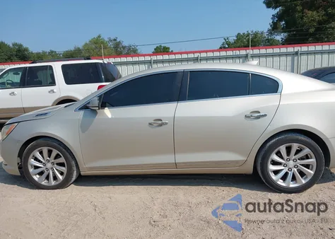 2015 Buick Lacrosse Leather z USA, uszkodzony, nr VIN 1G4GB5G3XFF112991